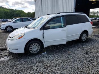  Salvage Toyota Sienna