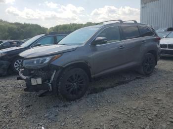  Salvage Toyota Highlander