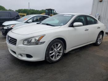  Salvage Nissan Maxima