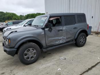  Salvage Ford Bronco