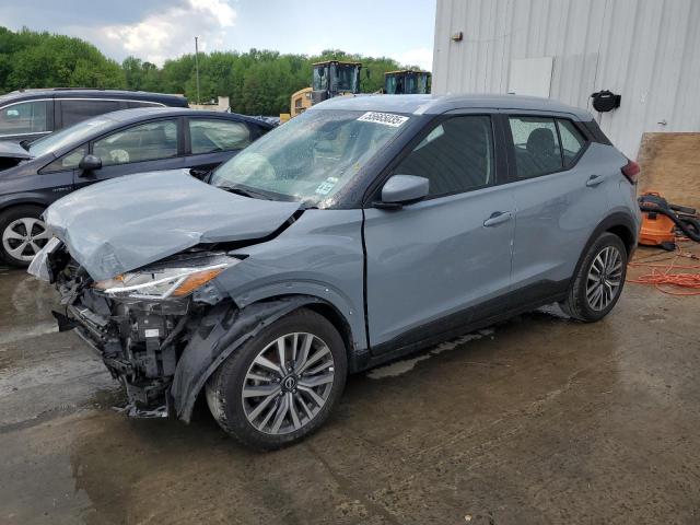  Salvage Nissan Kicks