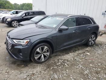  Salvage Audi Q8