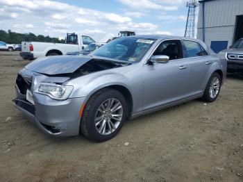  Salvage Chrysler 300
