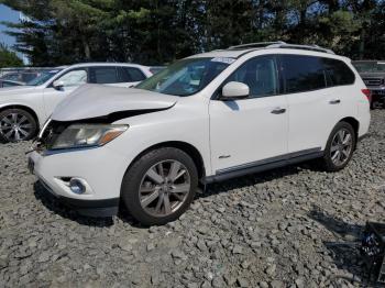  Salvage Nissan Pathfinder