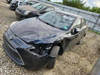  Salvage Toyota Yaris