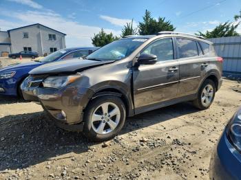  Salvage Toyota RAV4