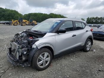  Salvage Nissan Kicks