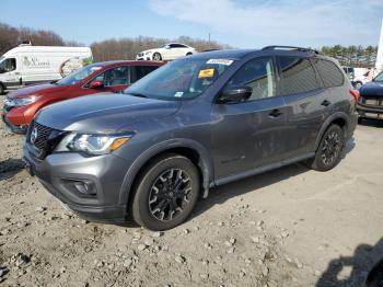  Salvage Nissan Pathfinder