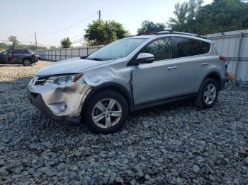  Salvage Toyota RAV4