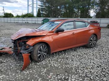  Salvage Nissan Altima