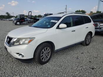  Salvage Nissan Pathfinder