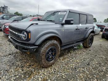  Salvage Ford Bronco