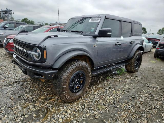  Salvage Ford Bronco