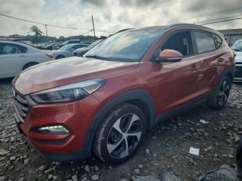  Salvage Hyundai TUCSON