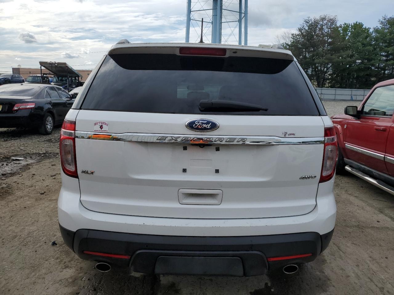 Ford Explorer Xlt Image 7
