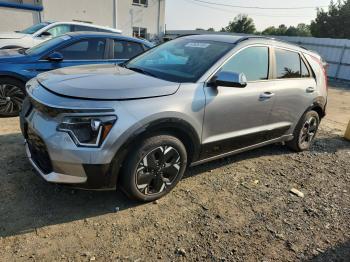  Salvage Kia Niro