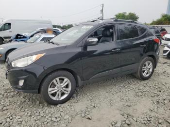  Salvage Hyundai TUCSON