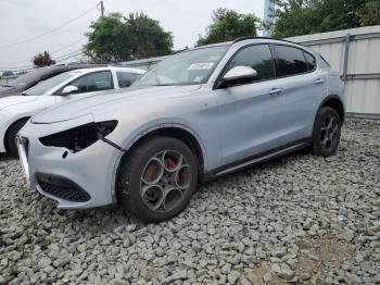  Salvage Alfa Romeo Stelvio
