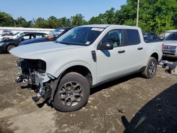 Salvage Ford Maverick