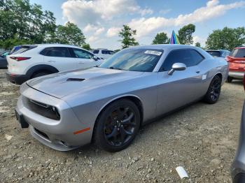  Salvage Dodge Challenger