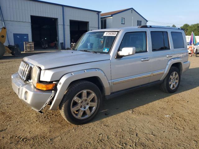  Salvage Jeep Commander