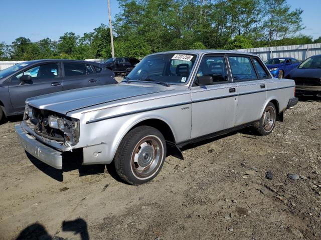  Salvage Volvo 244