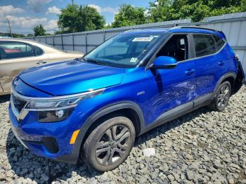  Salvage Kia Seltos