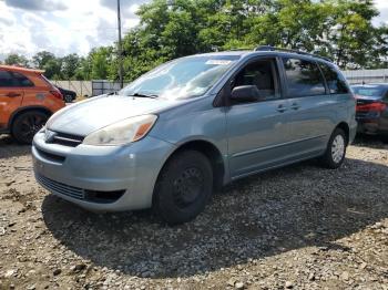  Salvage Toyota Sienna