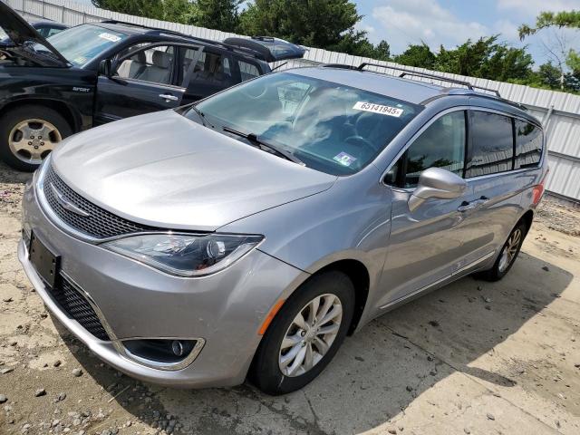  Salvage Chrysler Pacifica