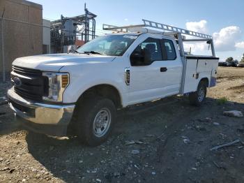  Salvage Ford F-350