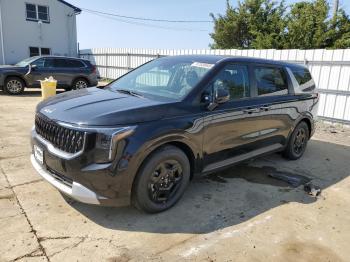  Salvage Kia Carnival