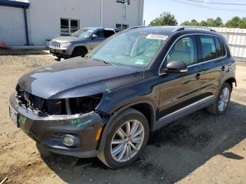  Salvage Volkswagen Tiguan