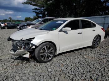  Salvage Nissan Altima