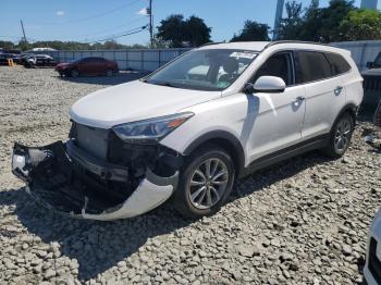  Salvage Hyundai SANTA FE