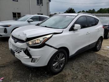  Salvage Hyundai TUCSON