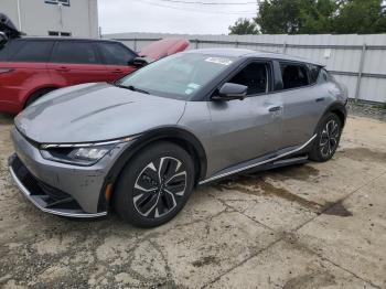 Salvage Kia EV6