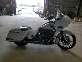  Salvage Harley-Davidson Flse