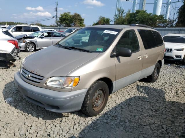  Salvage Toyota Sienna