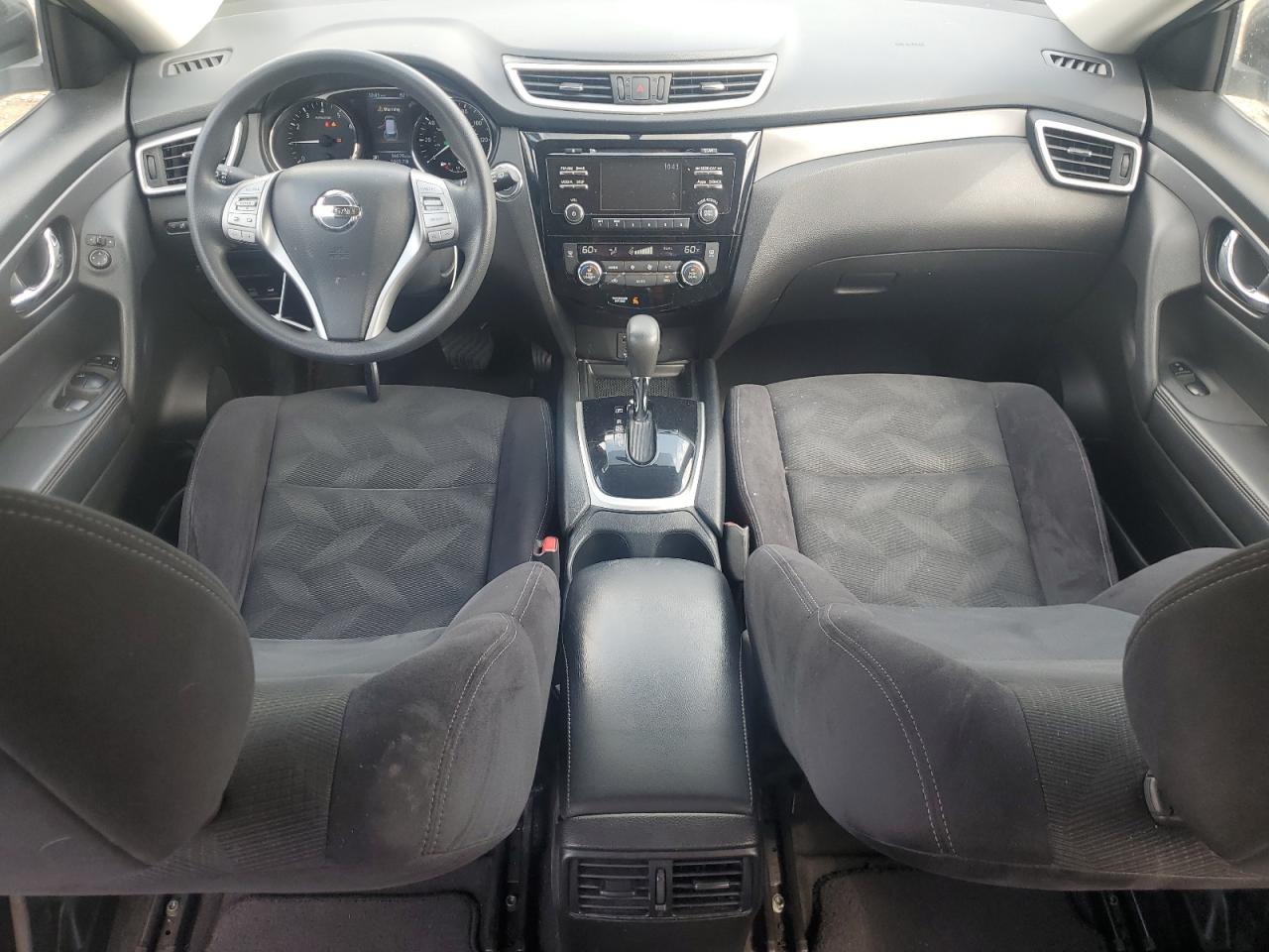 Nissan Rogue S Image 2