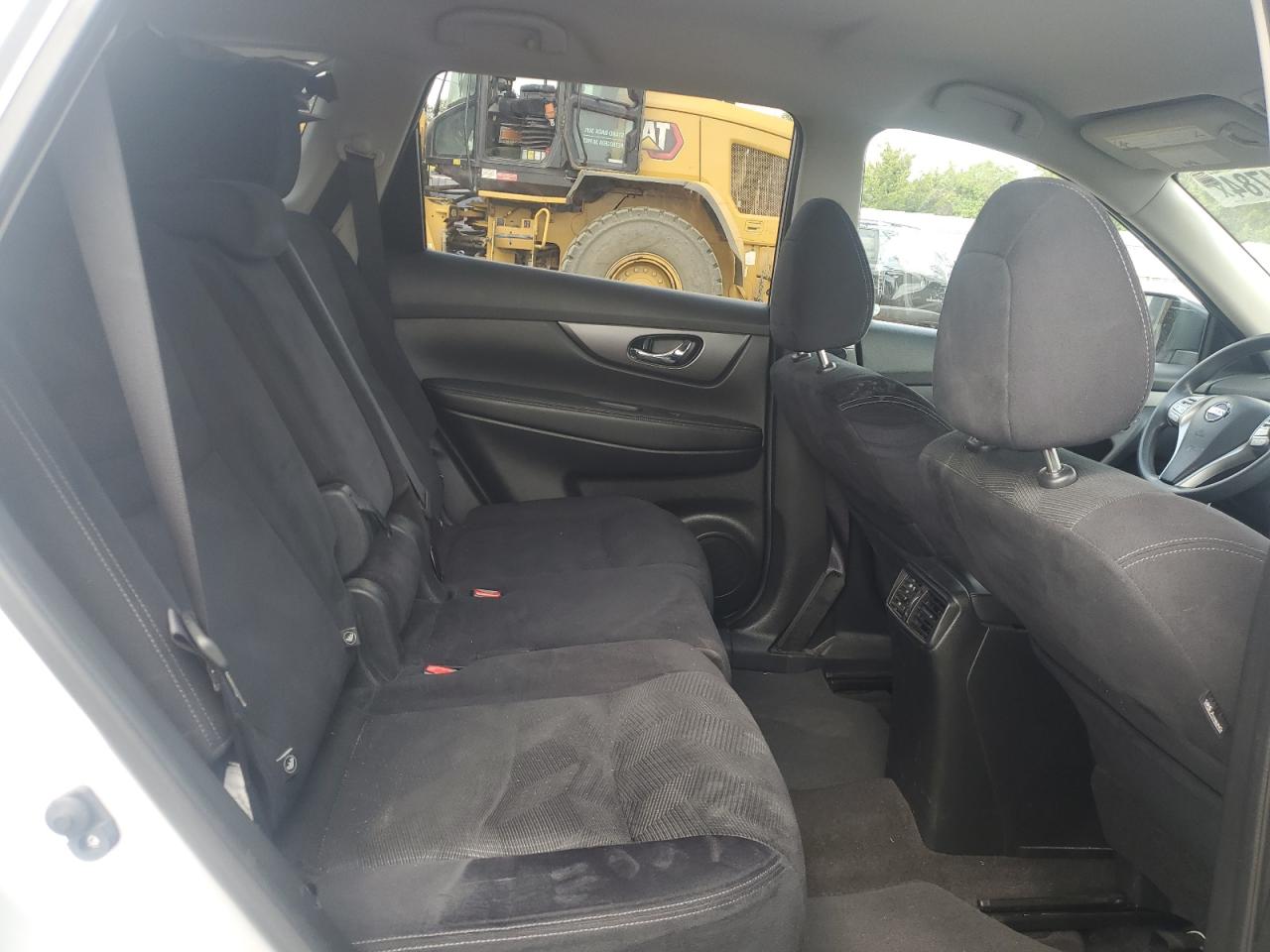 Nissan Rogue S Image 12