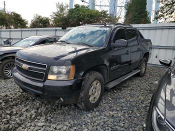  Salvage Chevrolet Avalanche