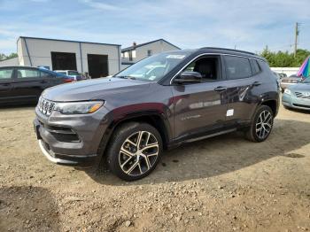  Salvage Jeep Compass
