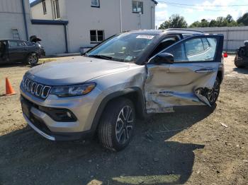  Salvage Jeep Compass