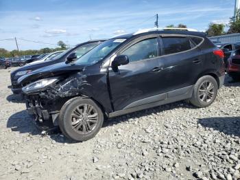  Salvage Hyundai TUCSON