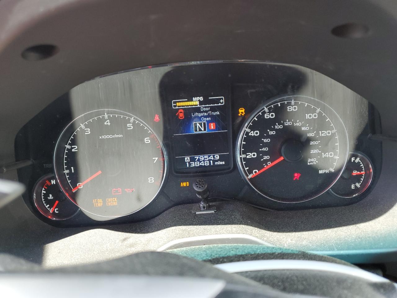 Subaru Legacy 2.5i Limited Image 8