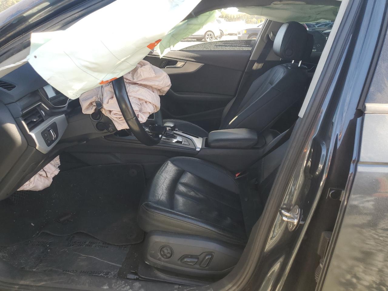 Audi A4 Premium Image 10