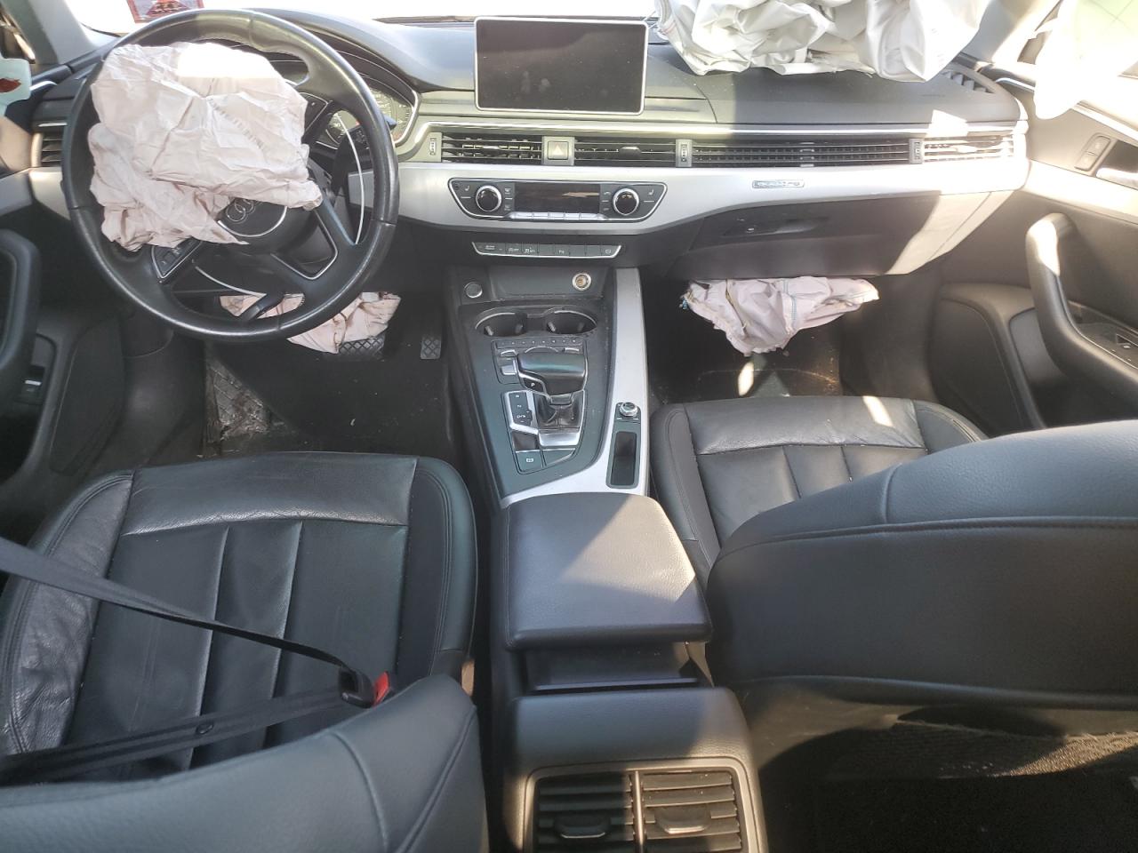 Audi A4 Premium Image 4