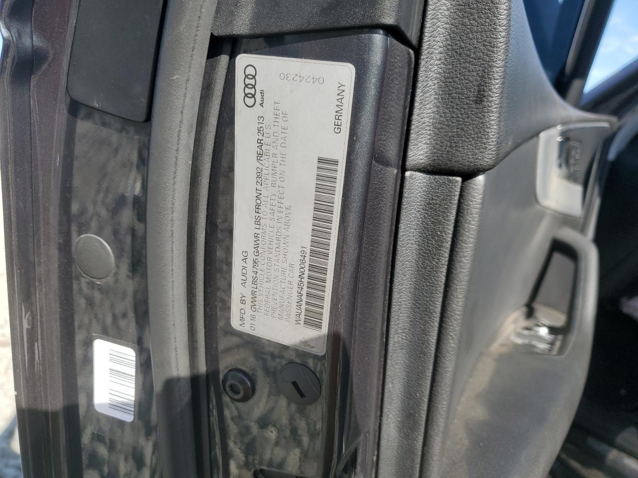 Audi A4 Premium Image 11