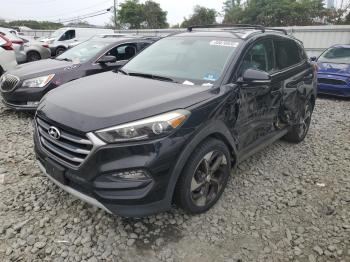  Salvage Hyundai TUCSON