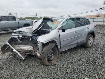  Salvage Toyota RAV4